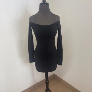 Hollister Black Off Shoulder Ribbed Long Sleeve Slim Fit Top Size S